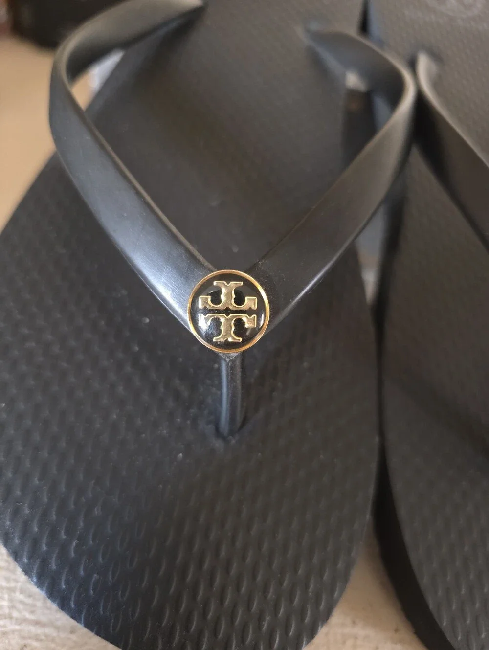 Tory Burch Flip Flops 8M Discontinued Design